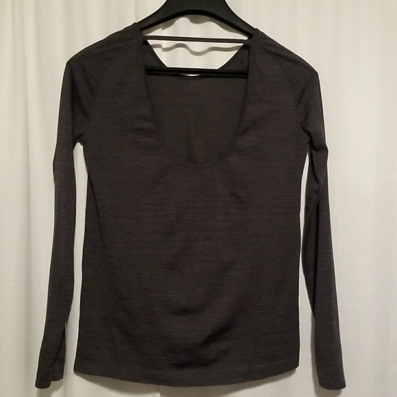 Under Armour Running Shirt - Picture 2 of 5